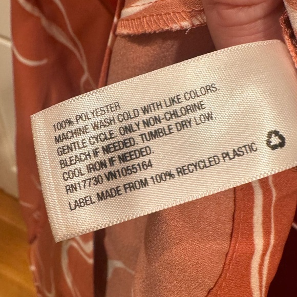 Flowy dress, white and salmon colored - Picture 5 of 5